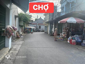 Bán đất tặng kiot kinh doanh, nở hậu, 3 mặt thoáng, gần khu công nghiệp Đồng Văn 4, Hà Nam