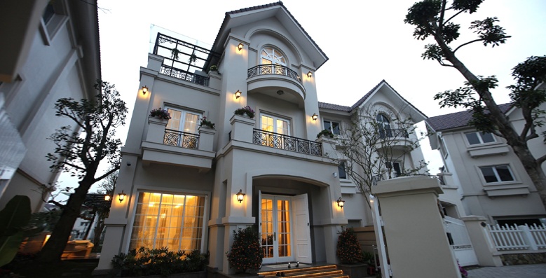 BIỆT THỰ SIÊU ĐẸP NỘI THẤT CHÂU ÂU TRUNG TÂM LONG BIÊN Ô tô tránh Kinh doanh văn phòng/