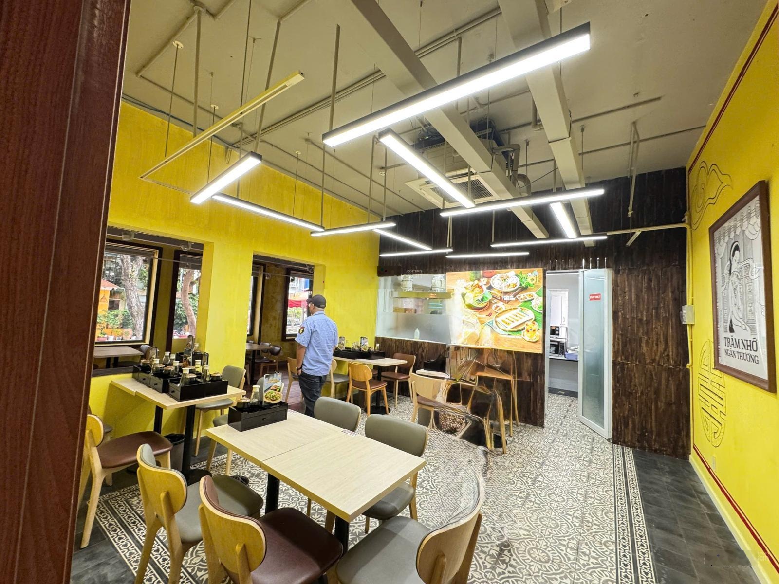 VIP! Mặt tiền Trần Cao Vân ngay Hồ Con Rùa Quận 1 ngang 9m CN 108m2 HDT 200tr/tháng giá 105 tỷ