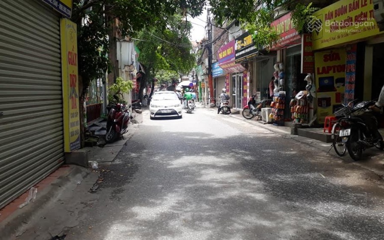 Bán nhà Tăng Thiết Giáp - Nhà mới ở luôn- Thang máy - Ô tô lùi cửa - 40m