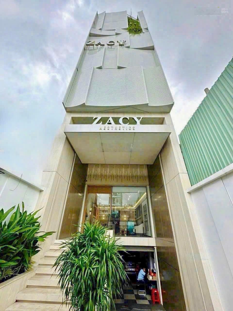 DUY NHẤT GIÁ TỐT NHẤT Building MT Ung Văn Khiêm Bình Thạnh. 6x32m. Hầm 8 Tầng. HĐT 200Tr/th. 57 Tỷ