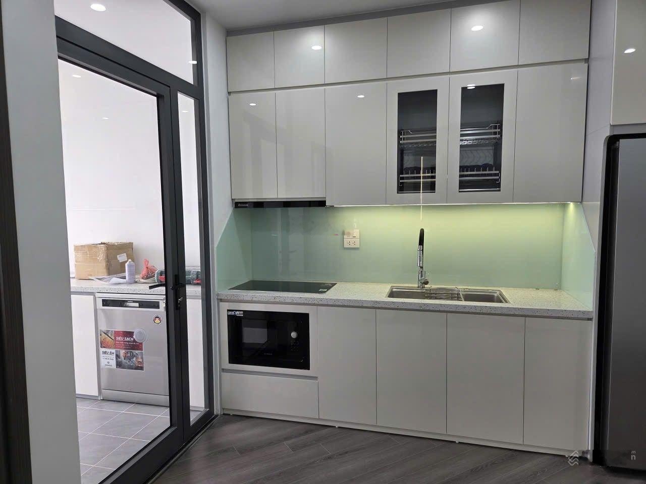 Cần tiền bán nhanh căn chung cư Central Field Bắc Hà, Trung Kính, 75m 2N2W sổ đỏ full đồ nhỉnh 7 tỷ