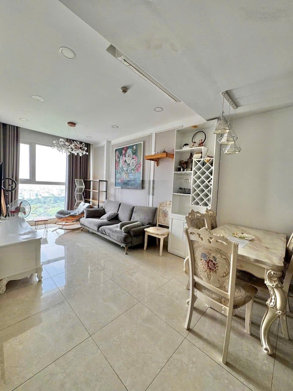 Căn hộ như ảnh - 13,5 triệu có thương lượng, 2pn 2wc full nt đẹp , còn nhiều căn 2pn 3pn