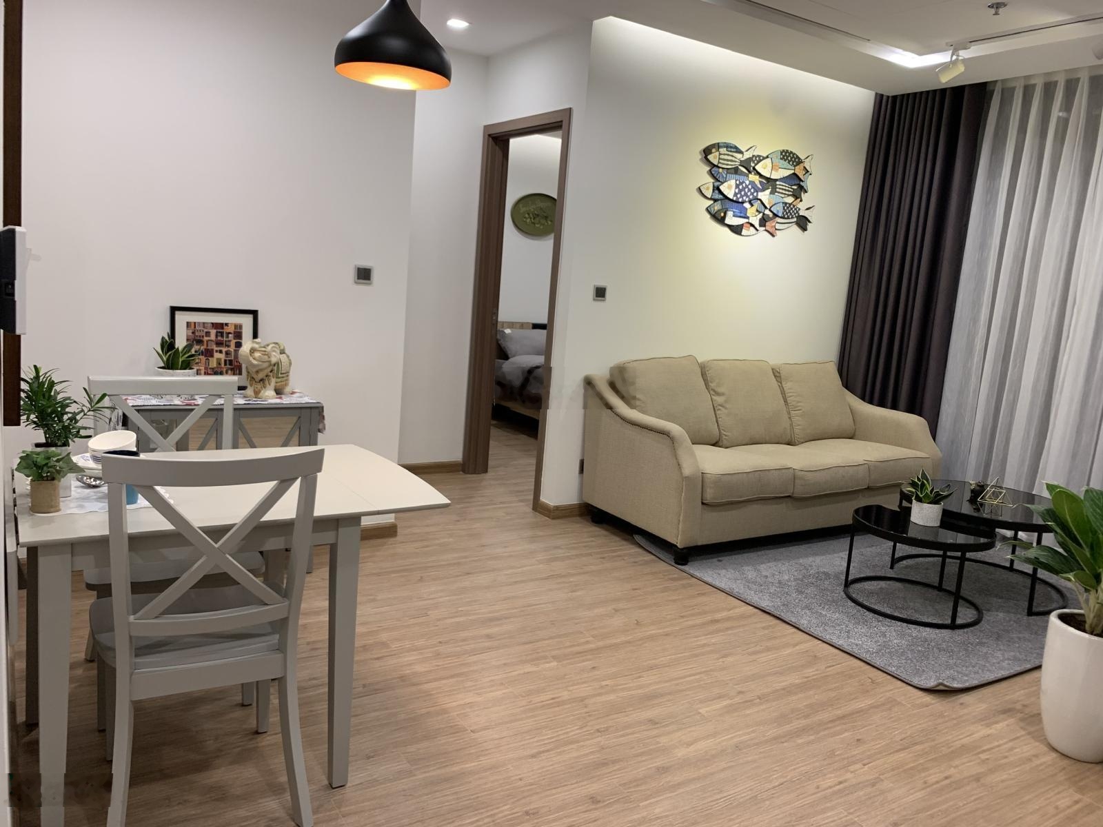 Bán gấp CH cao cấp The Lancaster - 20 Núi Trúc, 162m2, 3PN, Tầng cao , căn góc, view Hồ 0975864664