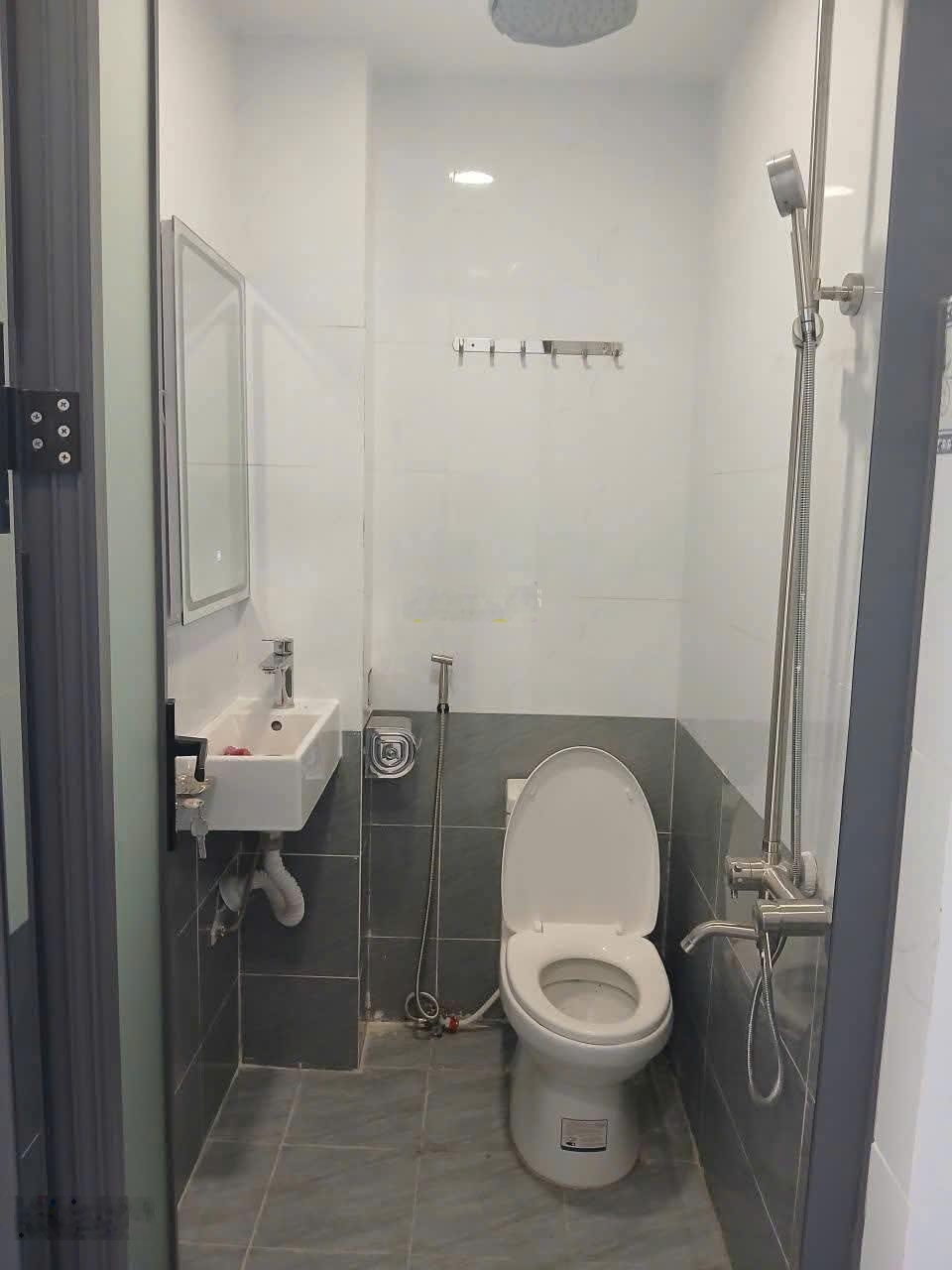 Nhà Bán hẻm 1/ Bến Phú Định, P16, Q8 - Nhà Mới Đẹp - 4 Tỷ 150 TL