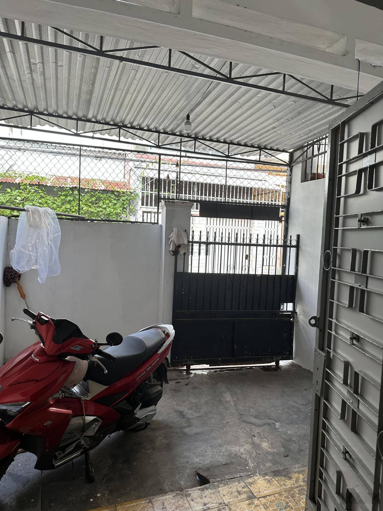 Bán Nhà cấp4 Đường Dã Tượng gần biển diên tích 65m2 giá chỉ 5 tỷ8 ra biển 800m