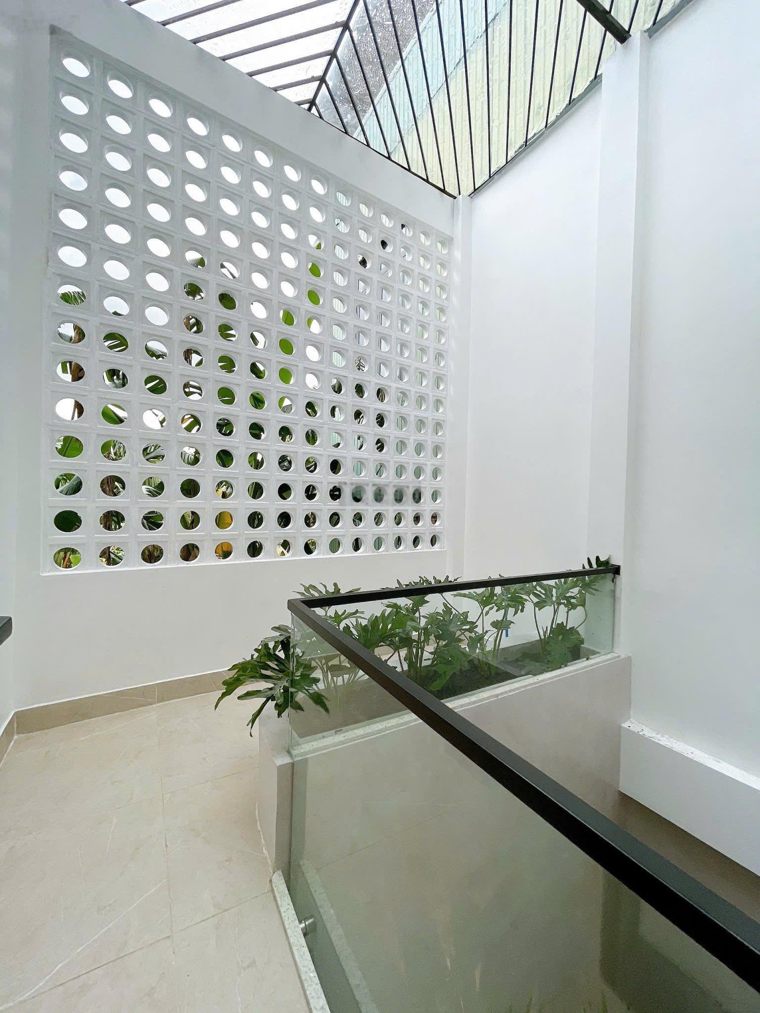 Bán nhà đẹp mặt tiền Ngô Chân Lưu, cách bến xe trung tâm 300m. 4tỷ650