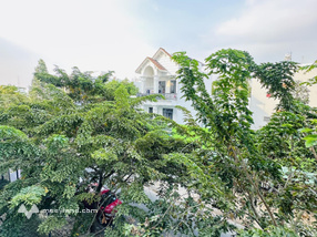 Cho thuê căn hộ giá rẻ 38,1m2, Nam Long - Hồng Phát, thang máy, 3,5 triệu