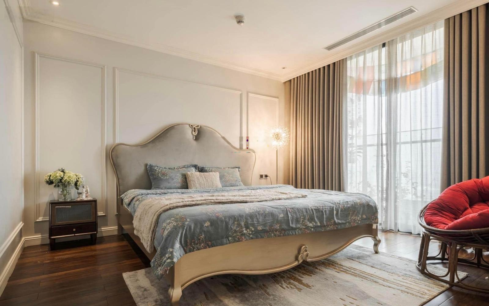 Chính chủ cần bán gấp căn 4 ngủ tòa M2 Metropolis, view Hồ Tây lộng gió, tặng full đồ, giá tốt