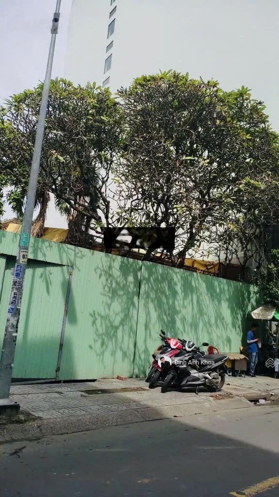 Rẻ nhất thị trường,chủ cần bán khuôn đất khan hiếm được xây cao đường hồ hảo hớn.dt 12,5x50m2 300ty