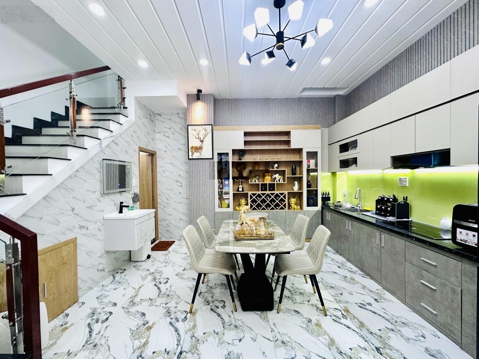 Hxh - 4 tầng - 3pn, 4wc - phòng thờ, sân thượng rộng - ngang đẹp 5.5m - 42m2 #6.55 tỷ tl