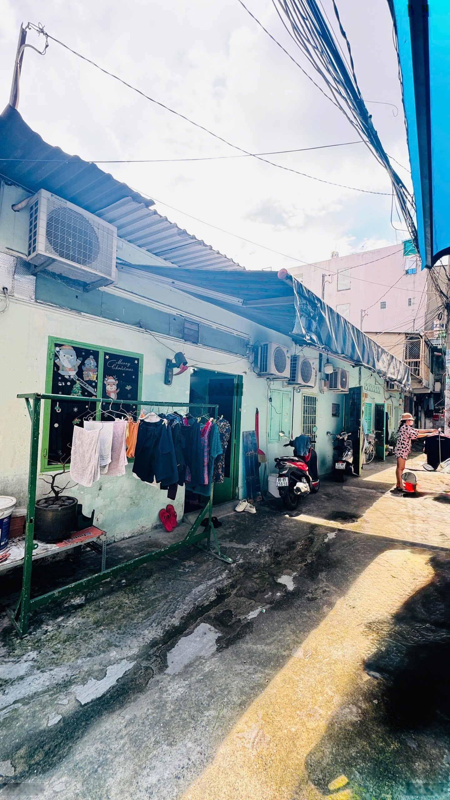 Bán nhà HẺM ôtô Ngay Tân hương 7,1 x 6m chỉ 5 ty tl tốt