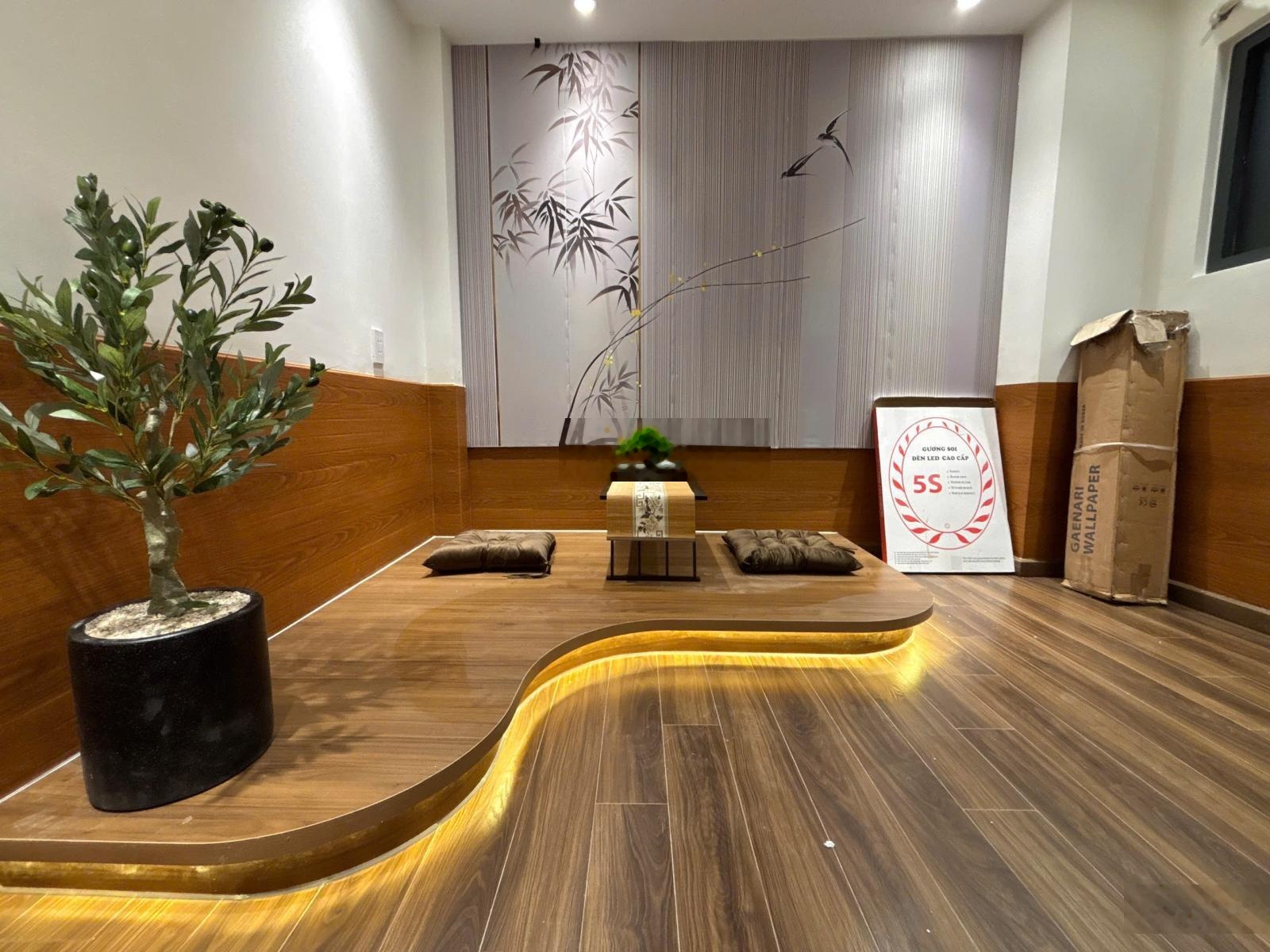 Ngôi Nhà Hạnh Phúc 5PN thiết kế hiện đại Phan Tây Hồ 7,35Tỷ