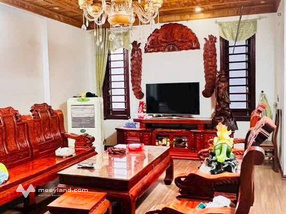 Nhà 5 tầng kinh doanh bất chấp gần ngã 6 Bắc Ninh, sổ đỏ sang tên trong ngày