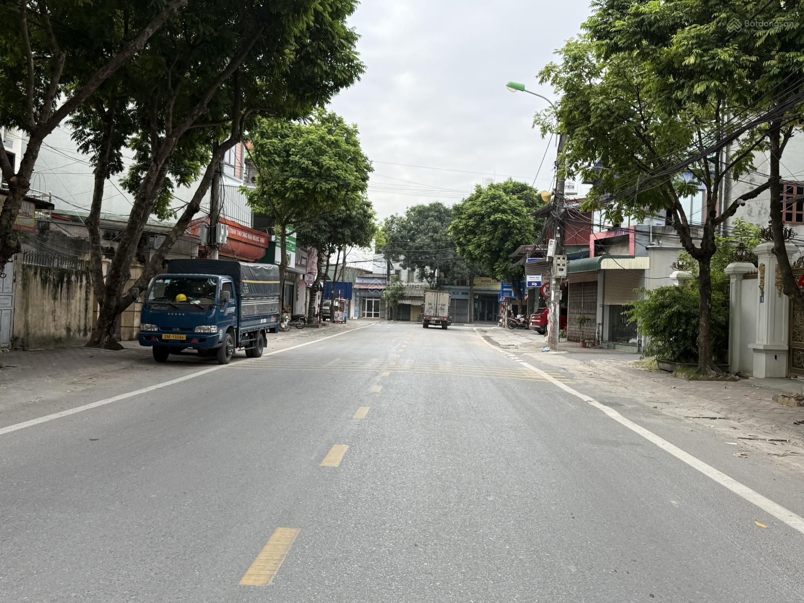 Bán nhà mặt phố uy nỗ trung tâm đông anh,hai mặt tiền, vị trí kim cương 18.8 tỷ