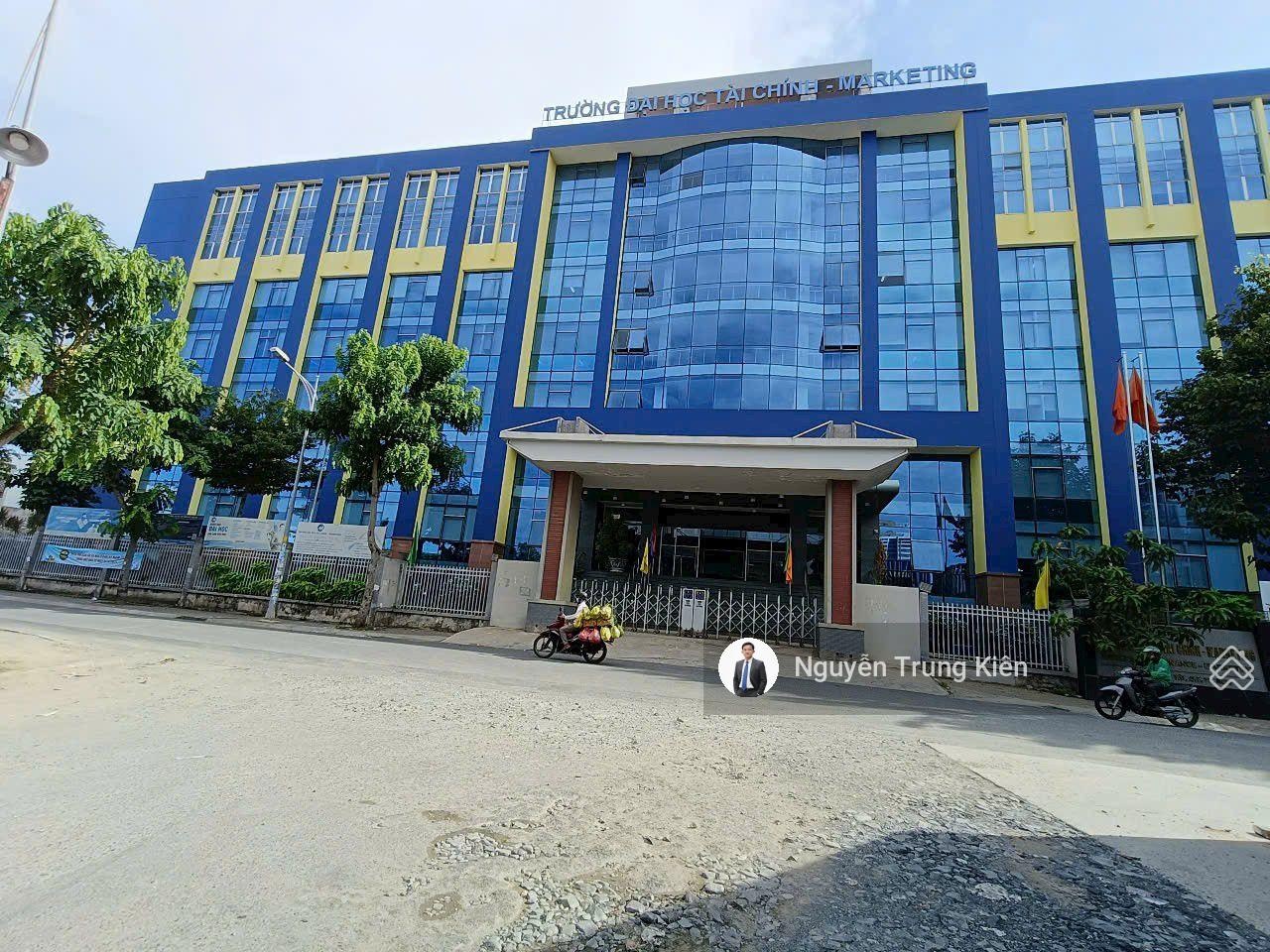 Chỉ 5 tỷ, đất đẹp 70m2, ngang 4.5, hxh Trần Xuân Soạn, F. Tân Thuận