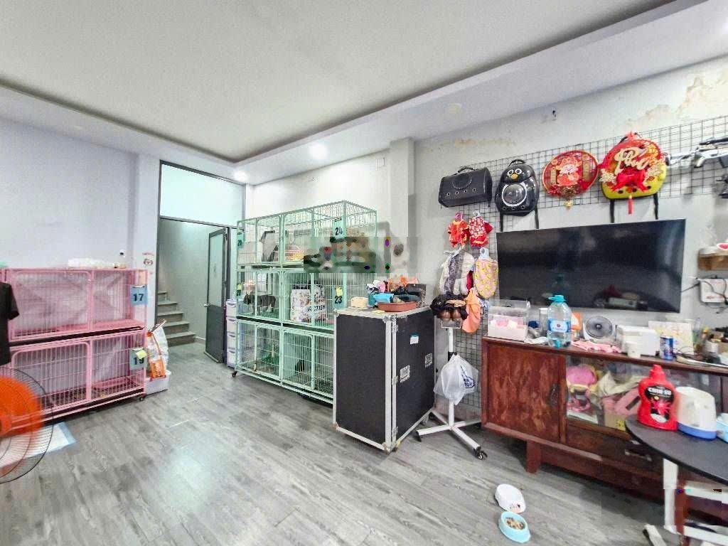 Bán gấp nhà mặt phố tại Đường Số 9, Phường Linh Tây, Thủ Đức, 8,6 tỷ, 102m2