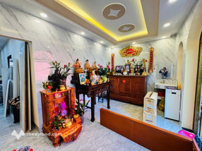 Bán căn nhà ngay An Dương Vương Tự DT: 8x20m CN 150m2 4 tầng thang máy giá bán 32.8 tỷ thương lượng