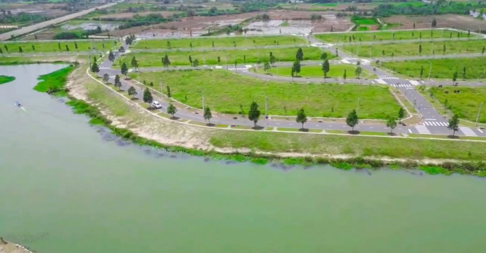 Hàng hiếm lô góc TĐC PĐ. Mặt sông 279m2, SHR, xây dựng tự do đối diện Phú Mỹ Hưng