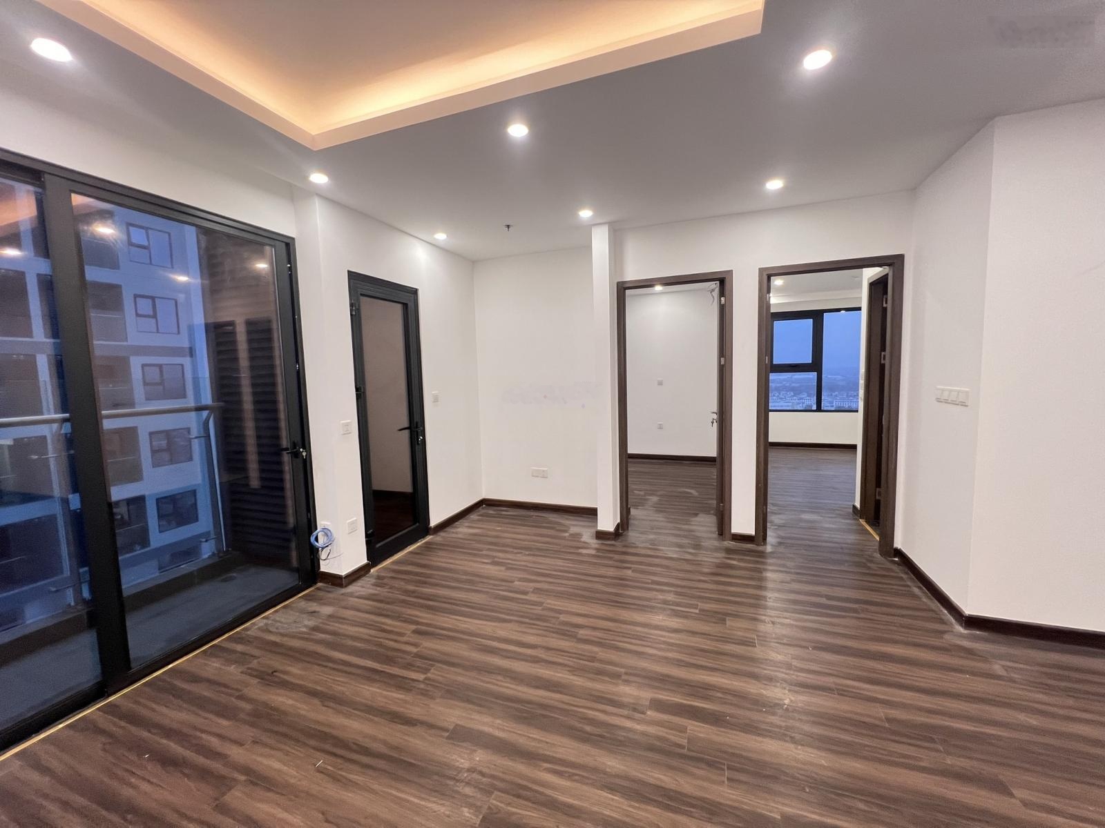 Bán căn hộ 2.5PN tầng trung giá 2,7 tỷ chung cư Hoàng Huy Commerce