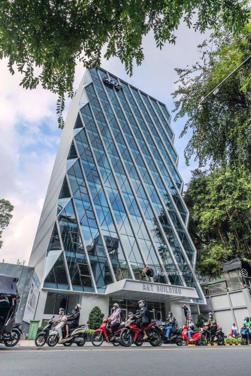 Cho thuê tòa nhà 3200m2 văn phòng cao cấp mặt tiền hai bà trưng quận 3