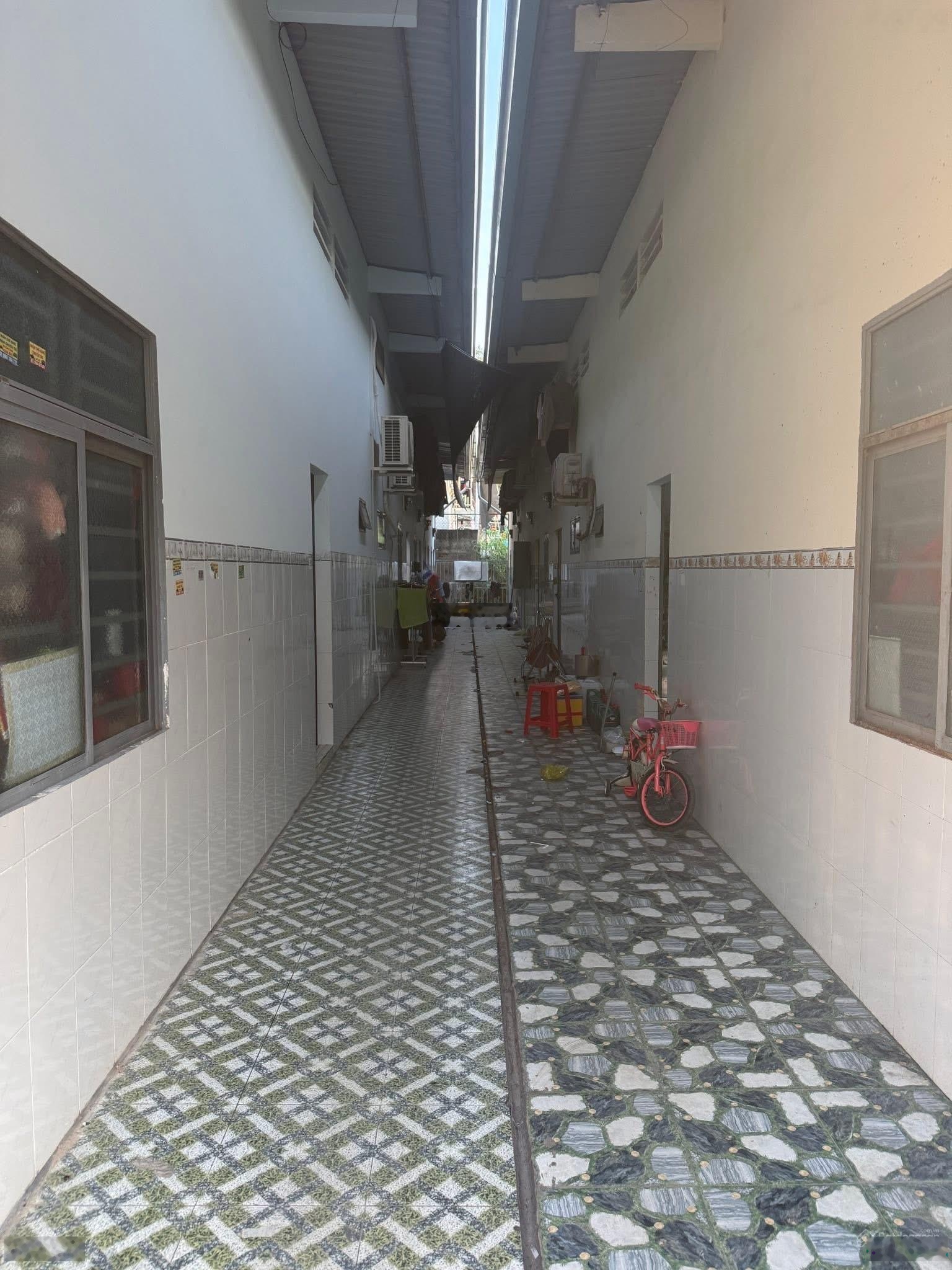 Cần bán nhanh dãy trọ 150m2 ngay khu công nghiệp Mỹ Phước 3 giá 1 tỷ 150. Ngay QL13. SHR.