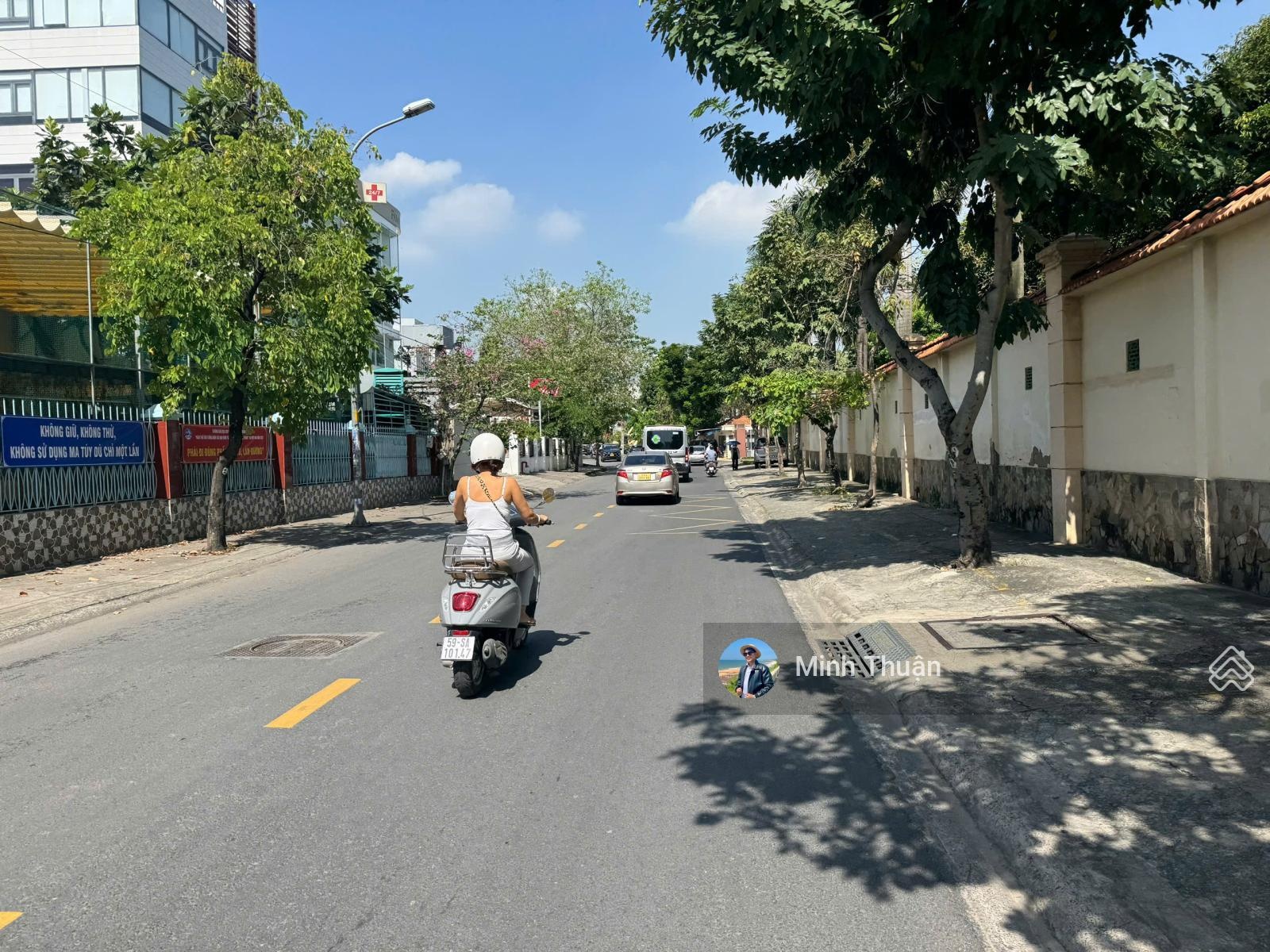 Siêu Rẻ !Bán 5 Lô Đất Góc 2 Mặt Tiền Đường Chữ Thảo Điền -Xây Cao- 400-500m2 - Giá chỉ từ 100tr/m2