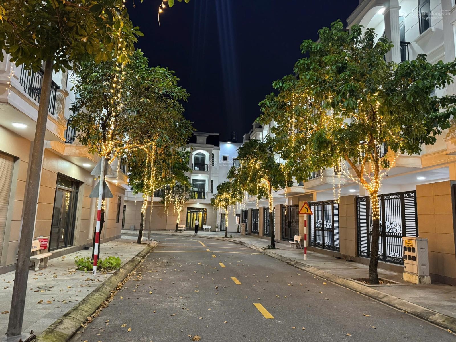 Bán gấp BT Phước Điền Midtown, 5,2 tỷ, 65m2, 4PN, 4WC, 3 tầng, hướng ĐN