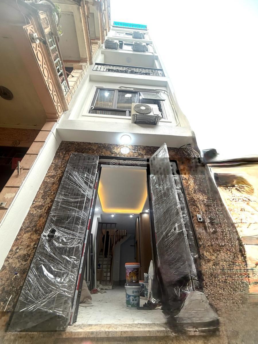 Mặt ngõ la thành ngõ thông kinh doanh nhà mới chỉ việc sách va li về ở