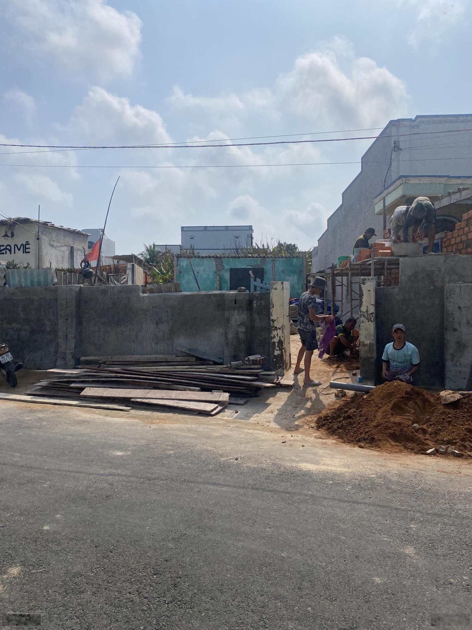 Bán đất view biển mặt tiền Lê Hồng Phong, đảo Phú Quý chỉ 19 triệu/m2.