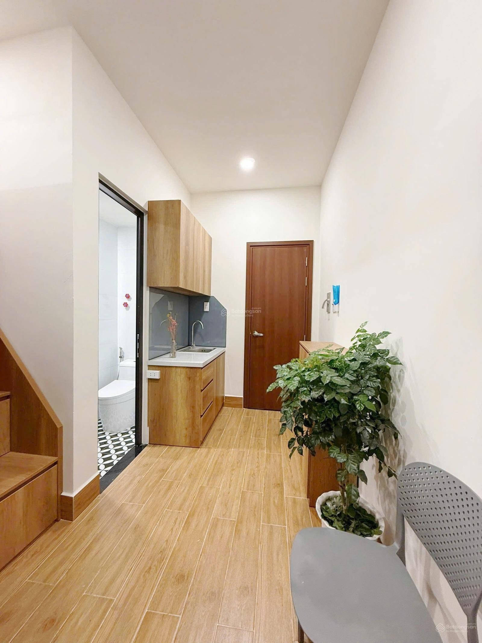 Phòng cho thuê đường hồ bá kiện, quận 10 gần đh y dược, chợ hoa hồ thị kỷ - 28m2