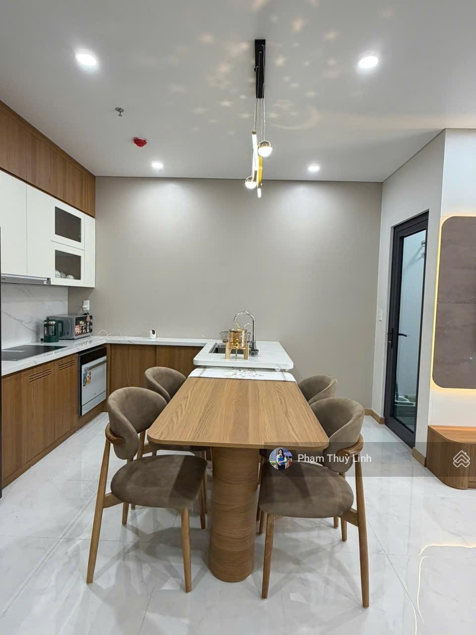 Cho thuê căn 2N2Vs full nội thất tại Sentosa Sky Park có thể về ở ngay