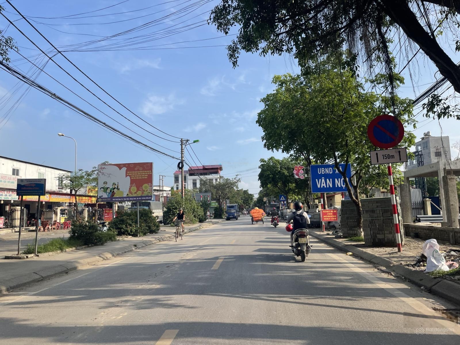 Phố Vân Trì kinh doanh sầm uất ngày đêm 86m2 vỉa hè rộng, ở sướng đầu tư đỉnh