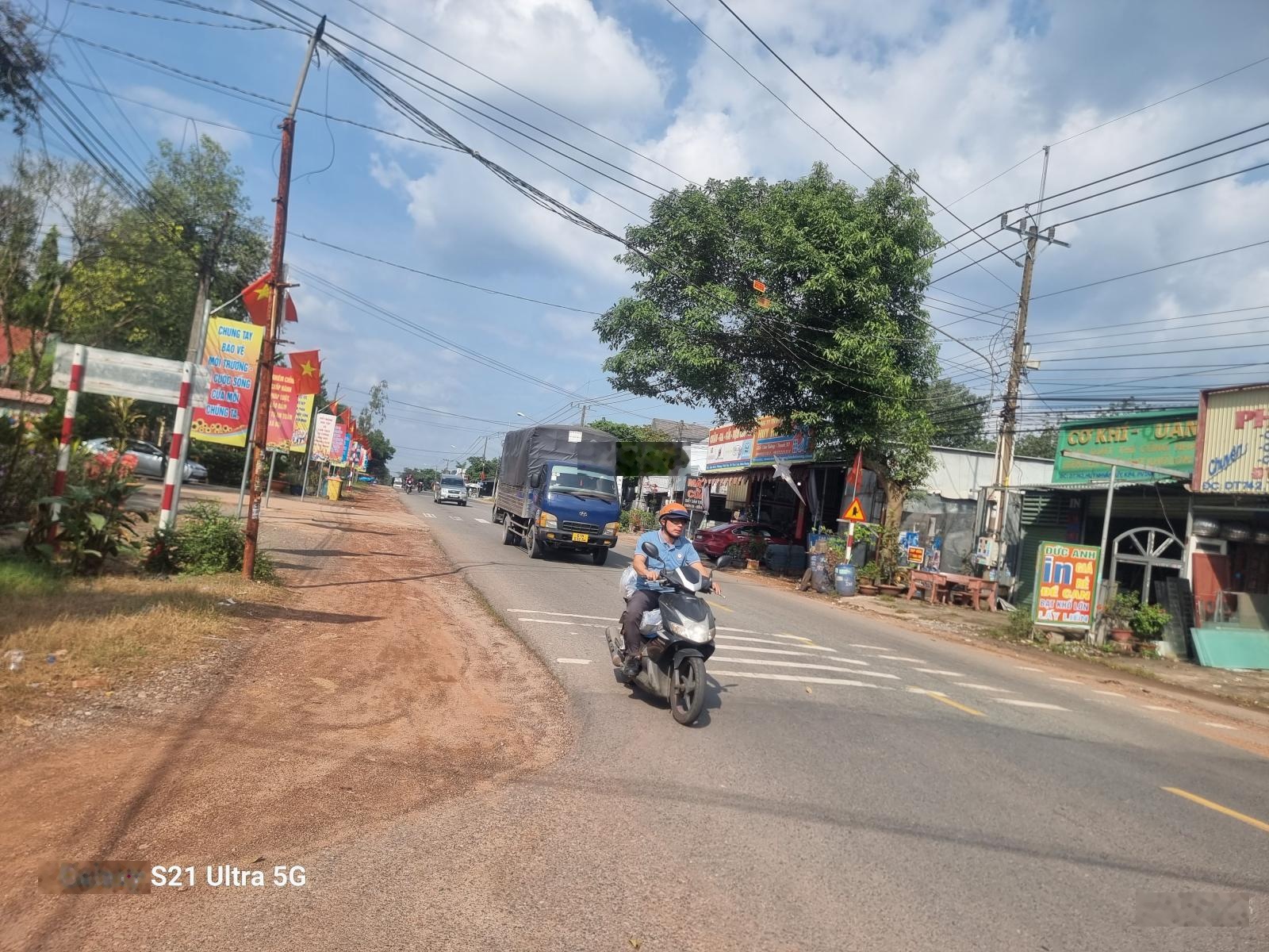 Chính chủ bán đất phường Vĩnh Tân gần chợ cách đường ĐT 742 vào 30m