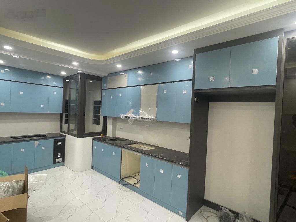 Bán nhà 6 tầng gara ô tô gần Aeon Mall Long Biên hơn 12 tỷ cạnh trường học