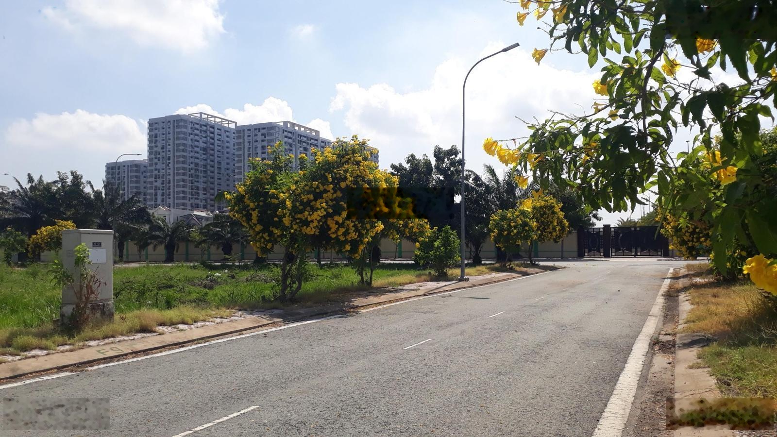 Đất nền 1/ đường 30m Centana , ra đường 30m vài bước chân. Gần đường vành đai 3. 80m2 giá 5ty9 tl