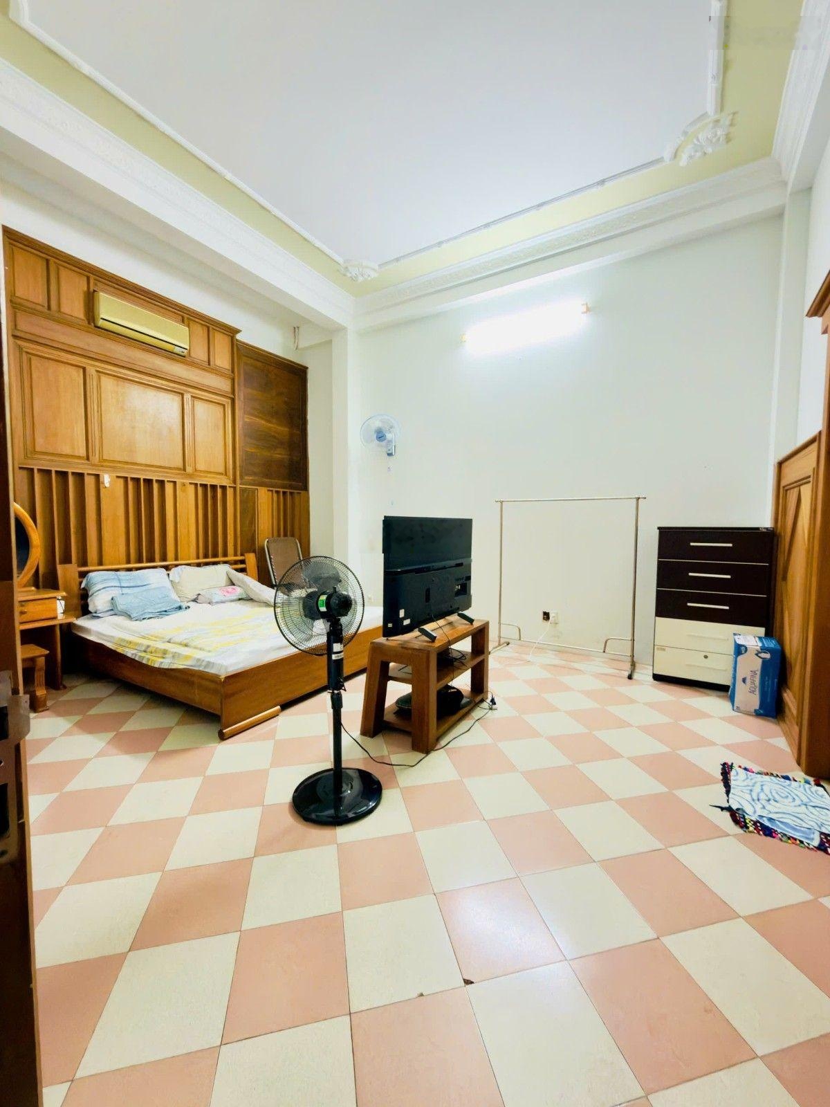 Nhà mặt tiền nguyễn trãi trung tâm hải châu giá tốt hiếm có