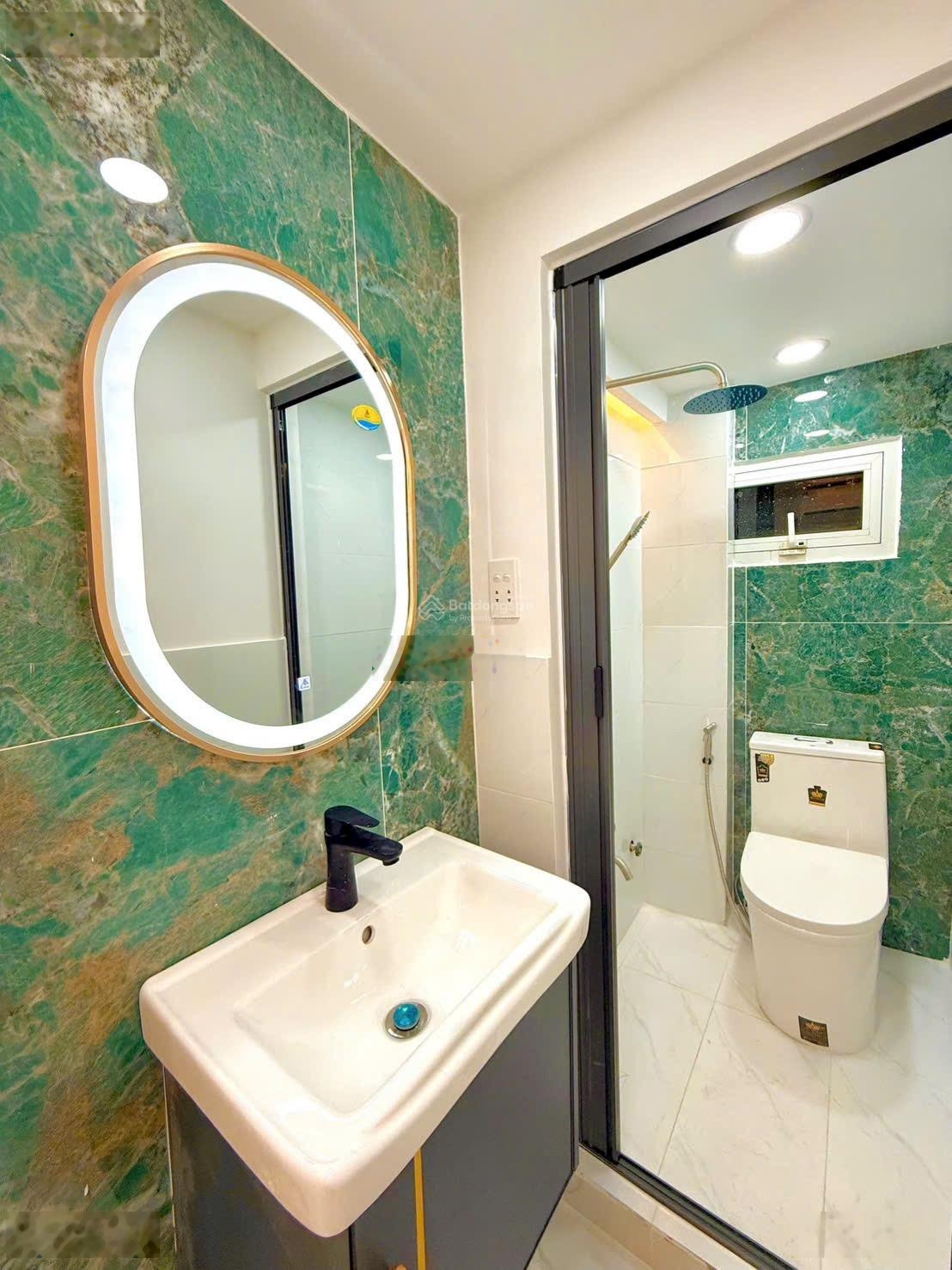 Bán nhà shr 2 lầu + sân thượng - cách hẻm xe hơi 20m - quận 7