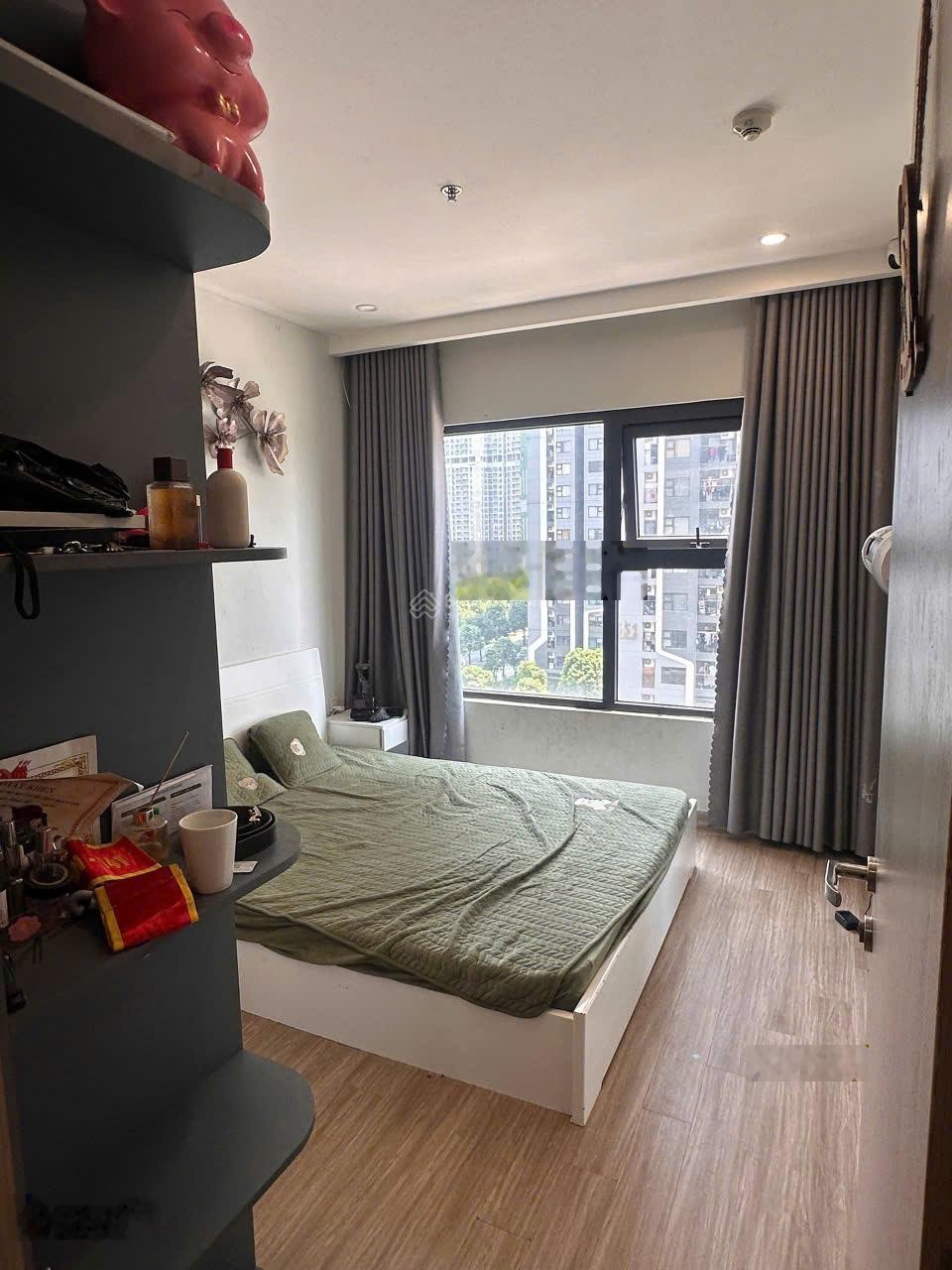 Cần tiền bán gấp căn 2 ngủ 54m2 tòa S203 nội thất đẹp giá 4 tỷ 650