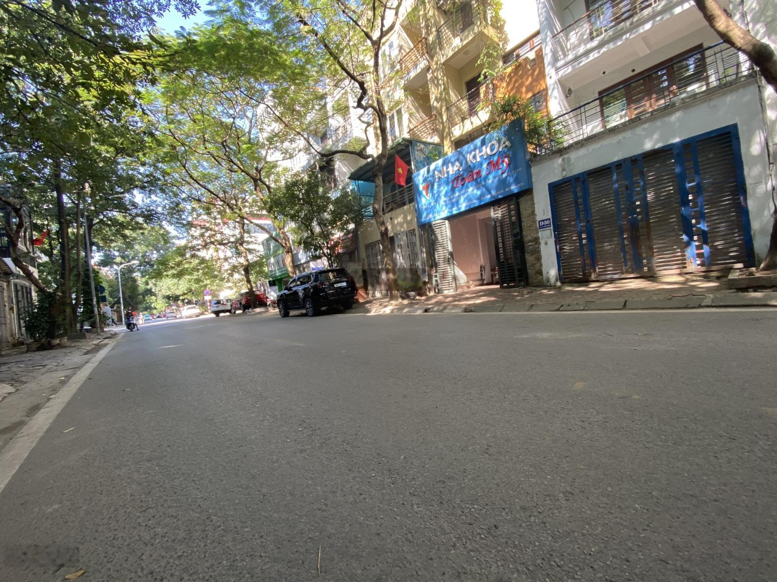 Bán nhà Văn Quán, Hà Đông, căn góc 42m2, 4 tầng, Ô tô tránh đỗ, chỉ hơn 11 tỷ