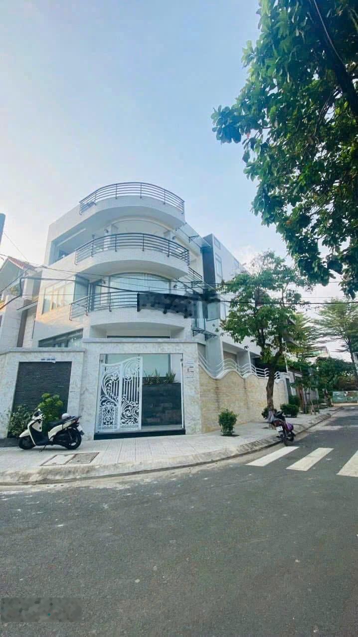 Chính chủ cần cho thuê nhà góc 2 mặt tiền vị trí đẹp nhà đẹp KDC Trung Sơn, 250m2 giá 50 triệu