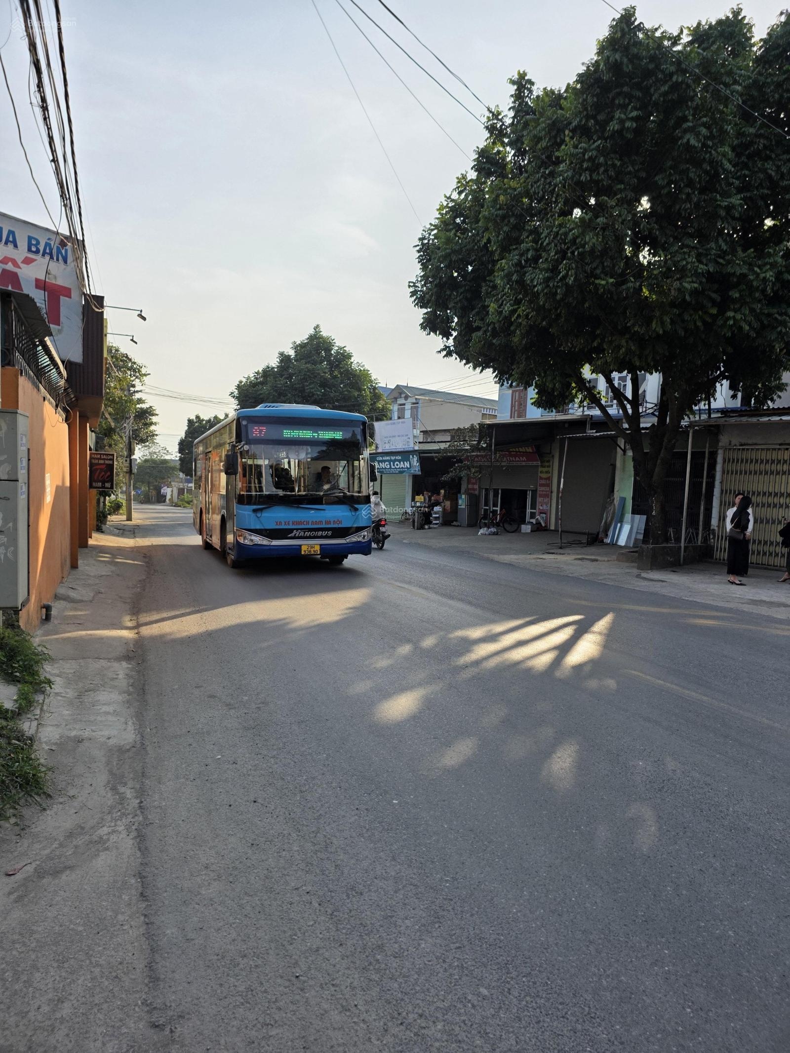 Bán gấp lô đất 115m2, đường 421B, Đông Yên, Quốc Oai, Hà Nội. Giá rẻ liên hệ