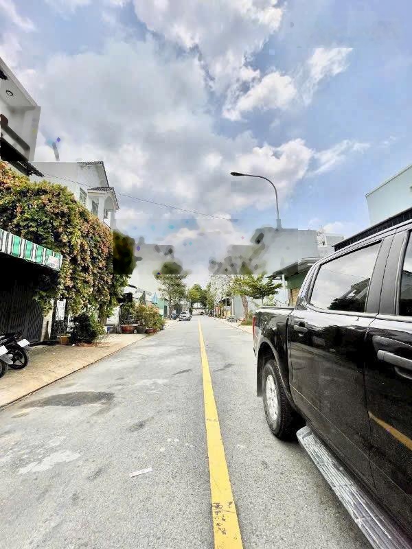 Bán đất 4.5 x 13.2, giá 4.3 tỷ, đường 11m, An Phú Đông, Quận 12, gần chợ, trường Nguyễn Tất Thành