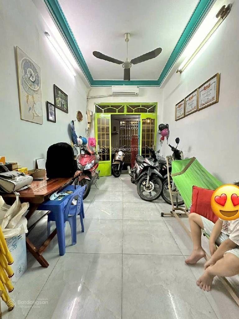 Bán nhà đẹp 3 tầng cạnh Quận 1, Đường Trần Hưng Đạo - Trần Bình Trọng giá 5.58 tỷ
