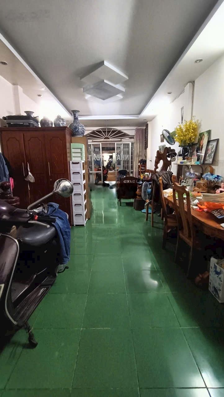 Bán nhà mặt tiền Trần Thị Tràng, (HT18 cũ) MTKD buôn bán mọi thứ, DT: 4x12m đúc 1 lầu 2PN 2WC