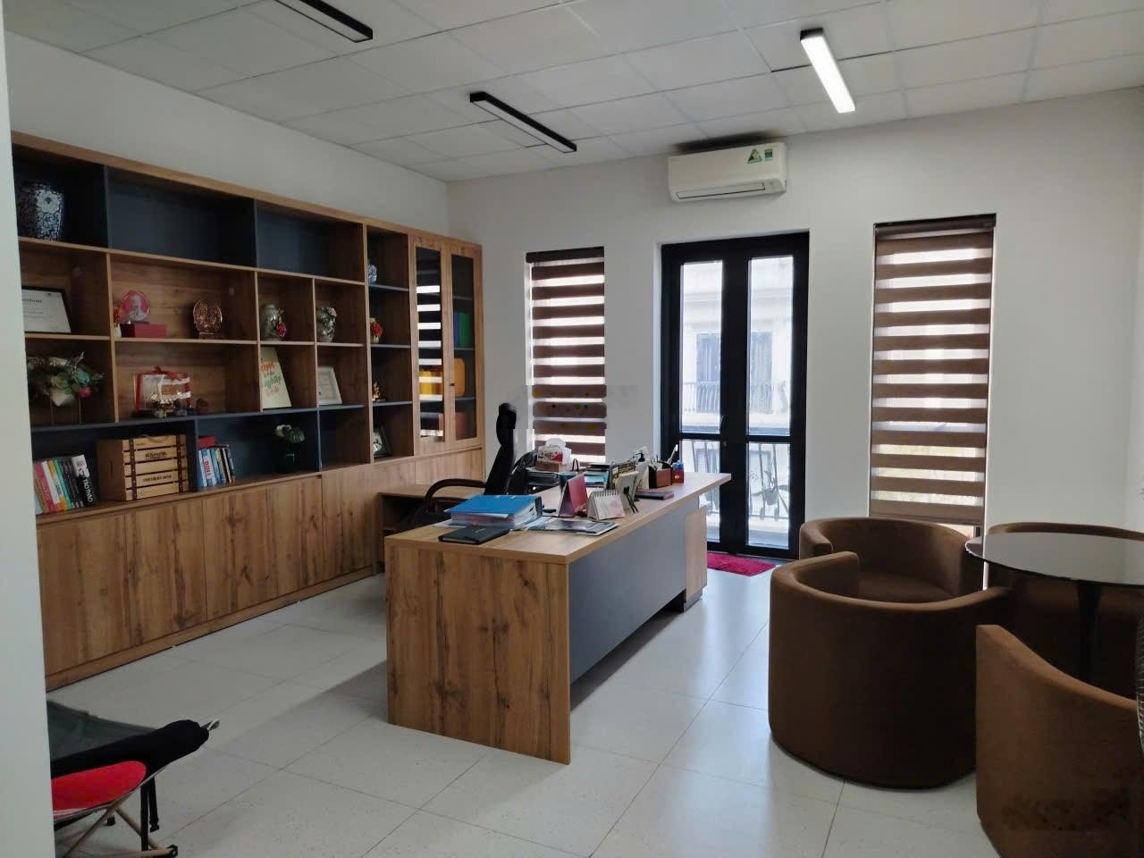 Bán liền kề louis city hoàng mai, 108m2, 5 tầng, thang máy, full nội thất.