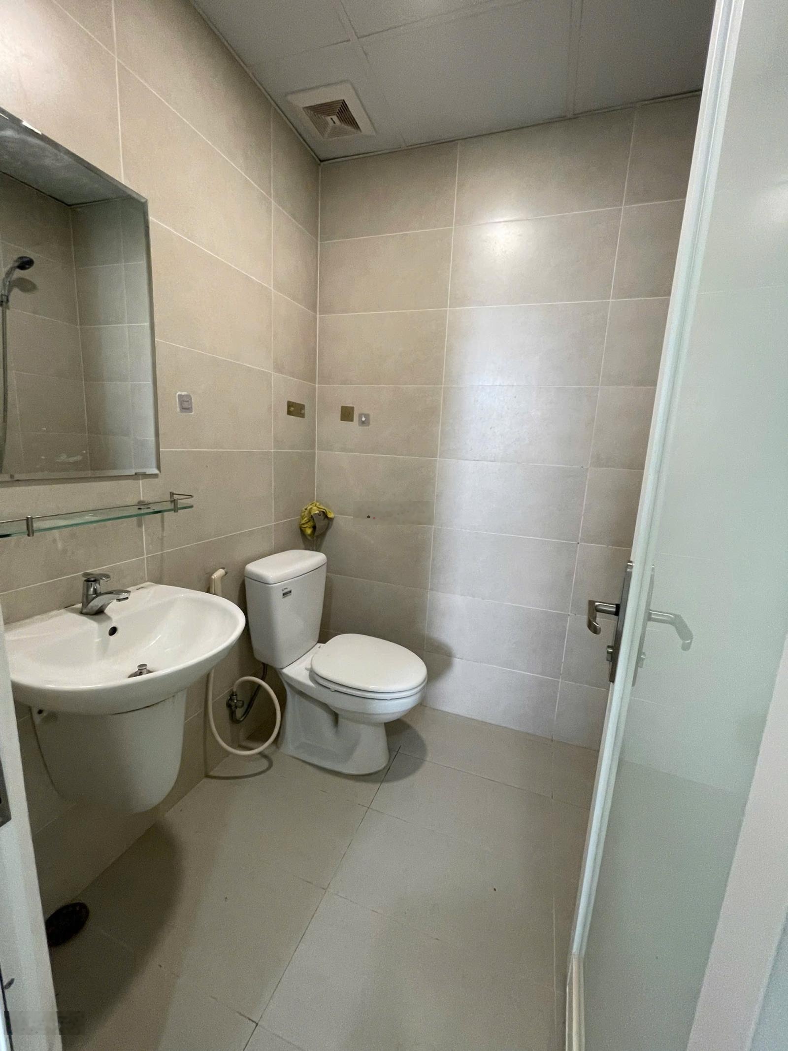 Chính chủ gửi bán nhanh 2 căn Sài Gòn Intela, DT 50m2 và 55m2 giá tốt trong tháng LH: 0896689697