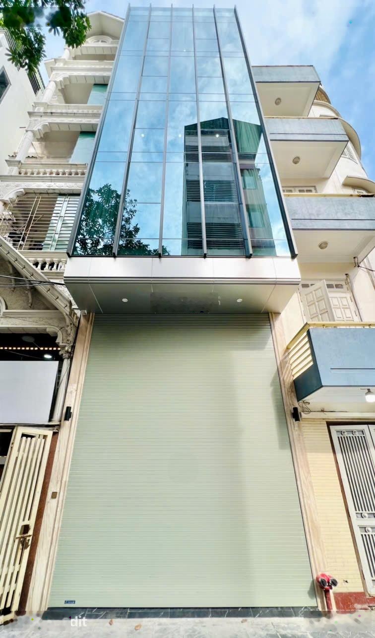 Cho thuê VP tại Hoàng Ngân. Diện tích 30m2. Giá chỉ 5tr/tháng