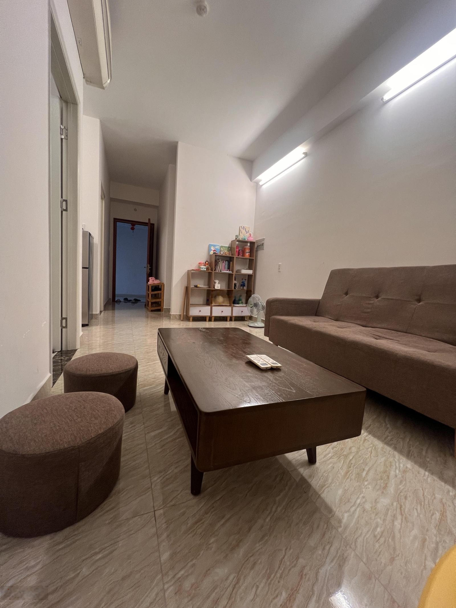 Căn hộ Hoàng quân nha trang, 2pn1wc đầy đủ nội thất, giá 7tr( thương lượng)