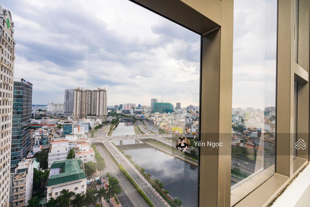 Cho thuê căn hộ 3PN 2WC, 88m2 tại The Tresor, Bến Vân Đồn, Q4, giá siêu hời 26 triệu